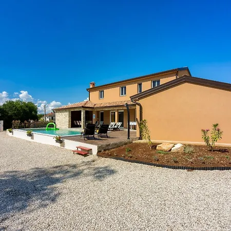 Villa Perla